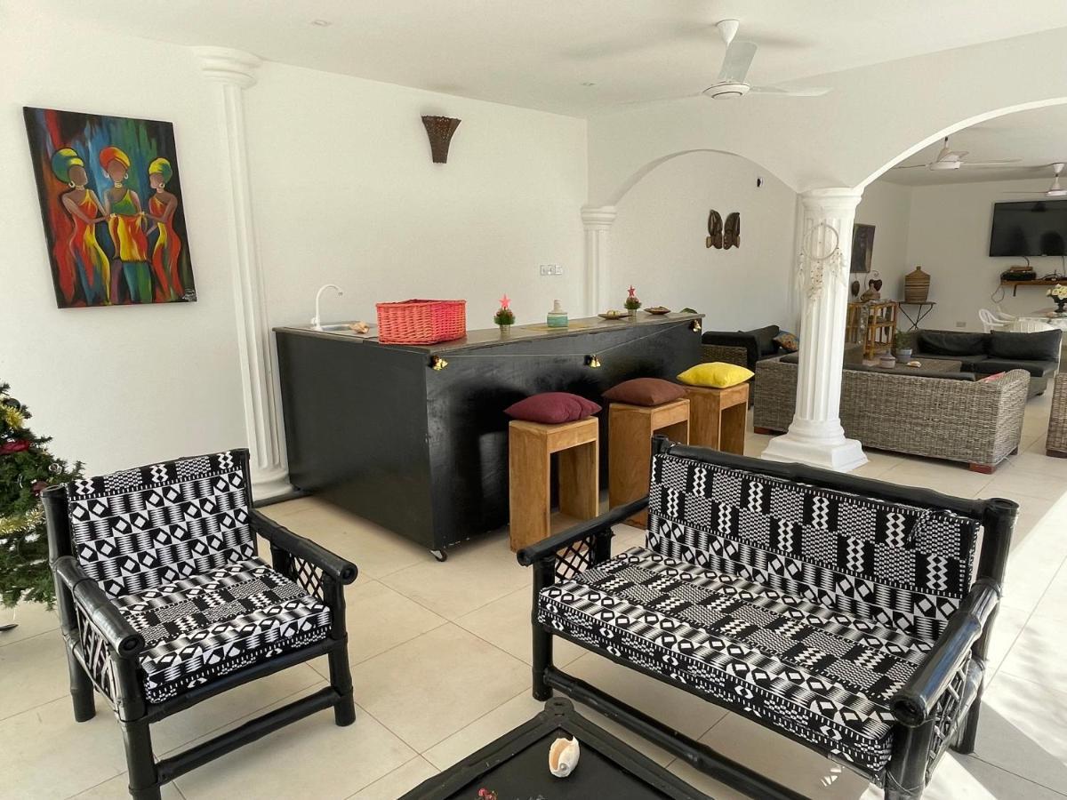 Dulaa Deema Residence Brufut Heights Tranquil Екстер'єр фото
